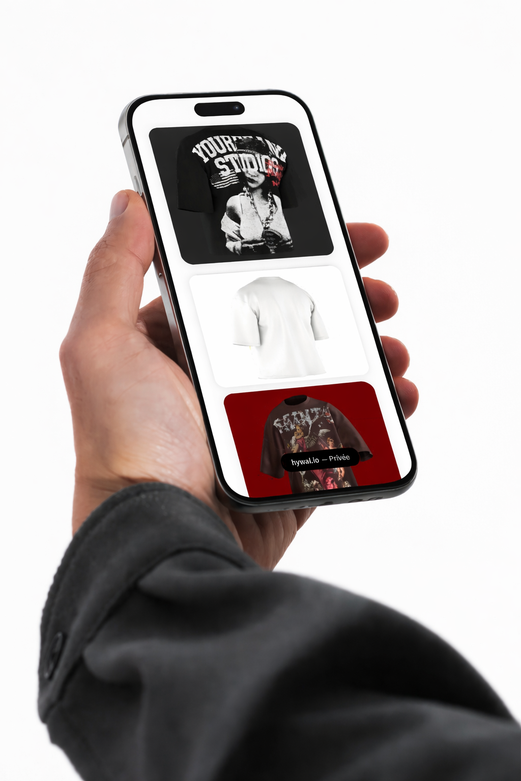 Le portfolio de mockups Hywal Studio parcouru sur un téléphone